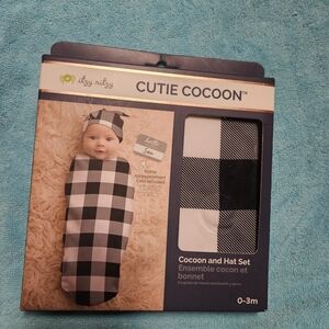 Infant 0-3 Month Cocoon Swaddle With Hat Black Buffalo Plaid